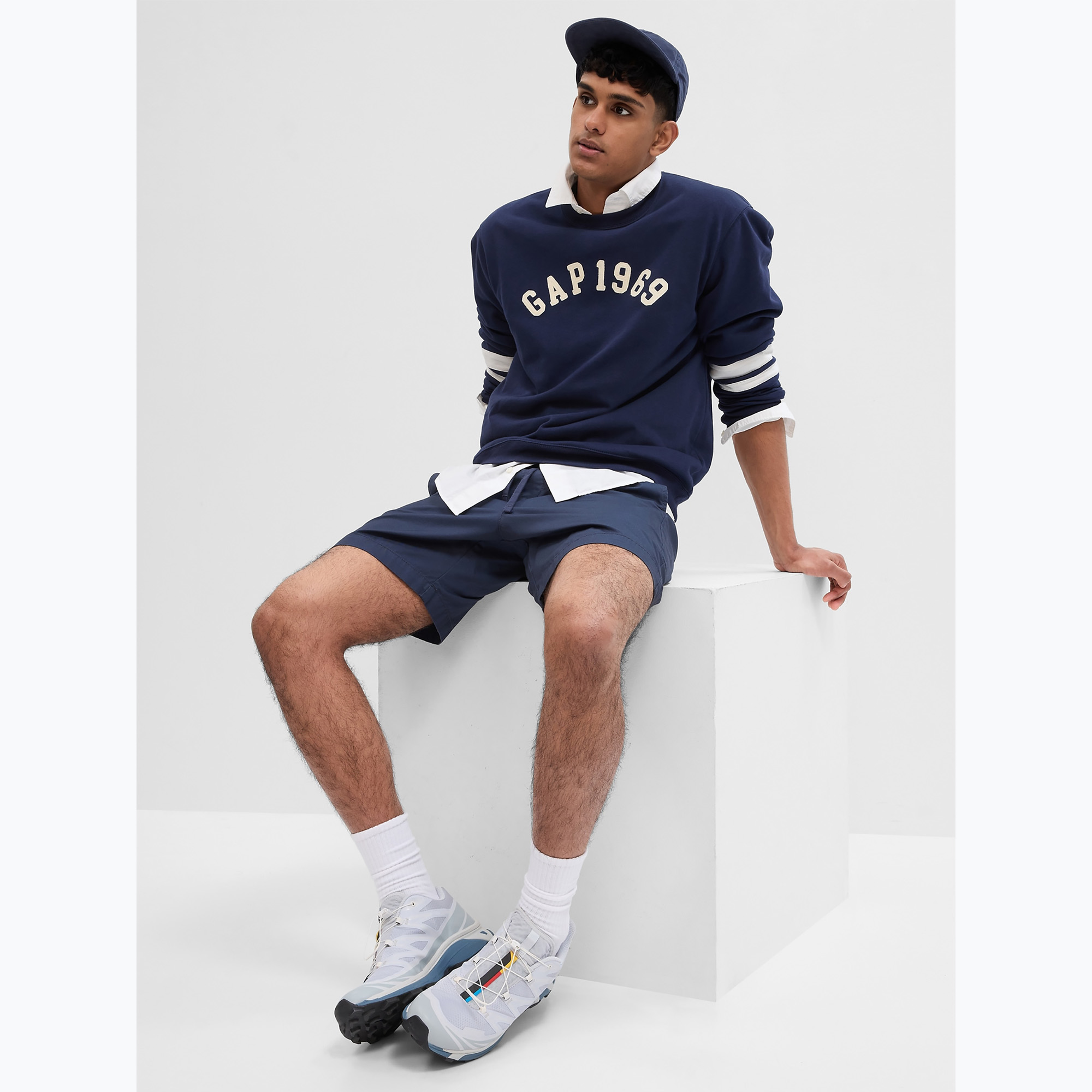 Bluza męska GAP Logo Piping Crewneck blue navy 