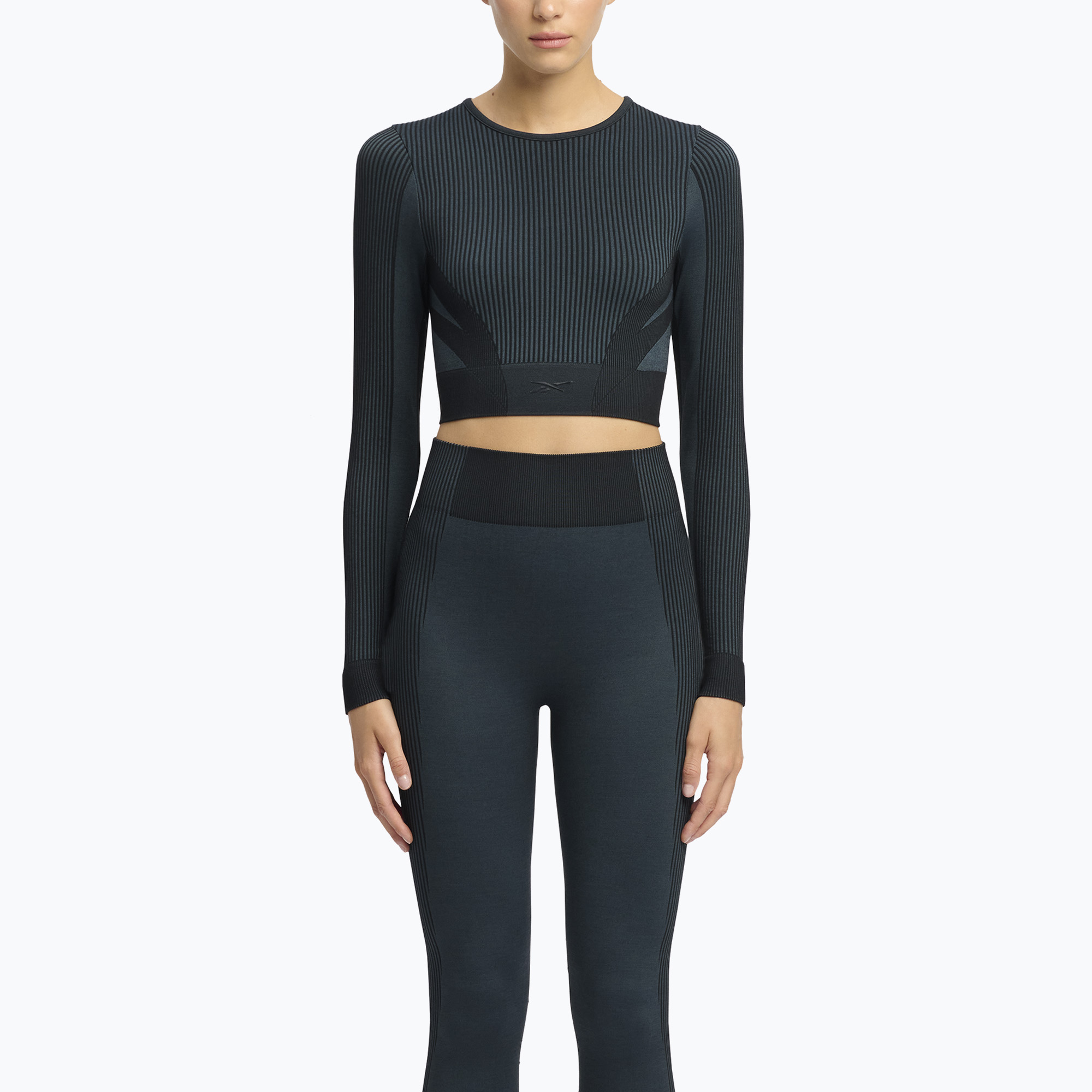 Longsleeve treningowy damski Reebok RBK Lab Seamless Crop black 