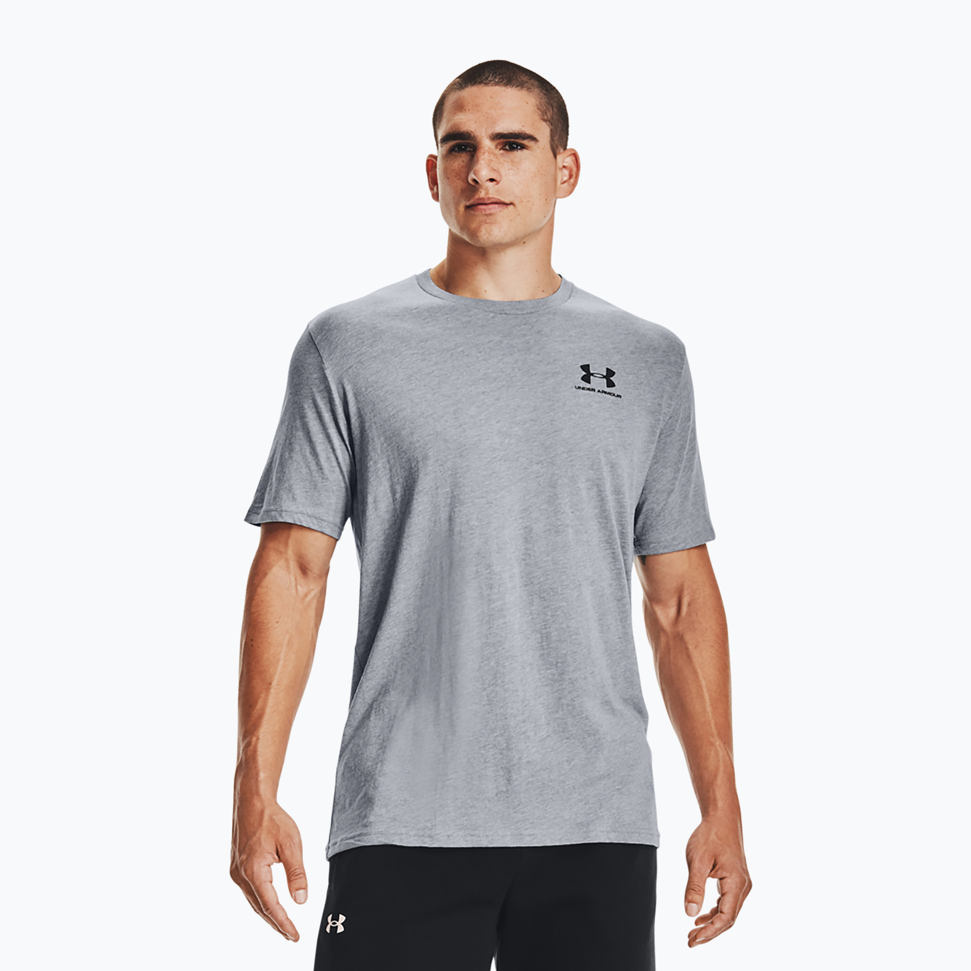 Pánske tréningové tričko Under Armour Sportstyle Left Chest SS steel light heather/black (Sportstyle Left Chest 1326799-036)