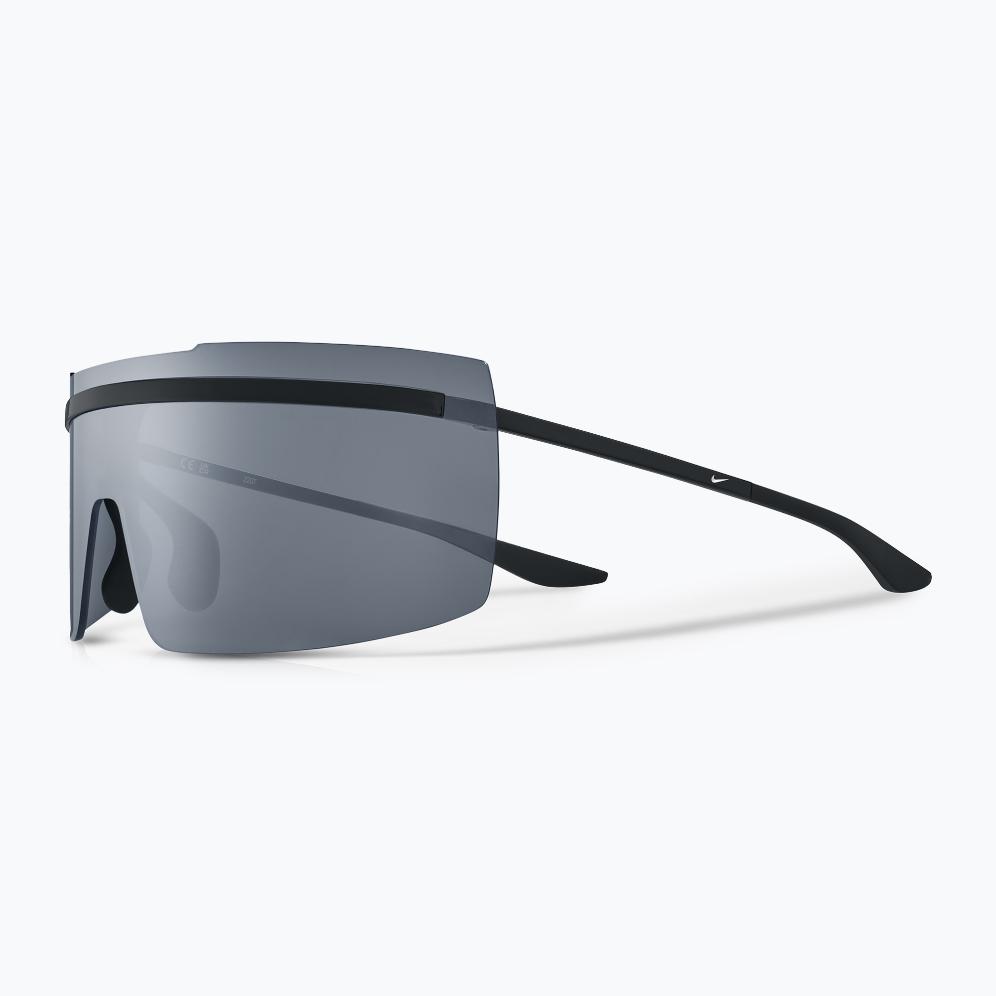 Okulary przeciwsłoneczne Nike Echo Shield black/silver flash 