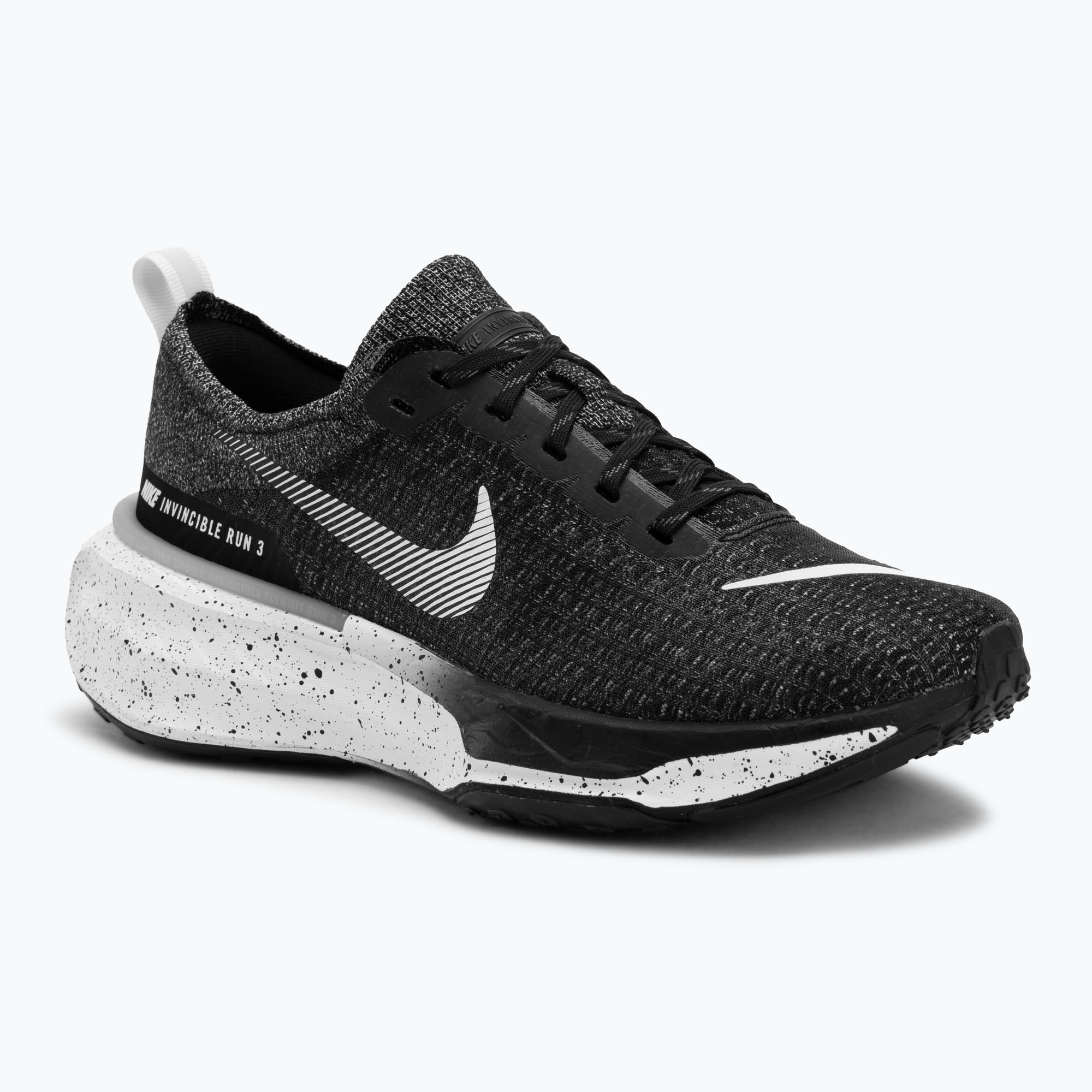 Buty do biegania męskie Nike Invincible 3 black/white 