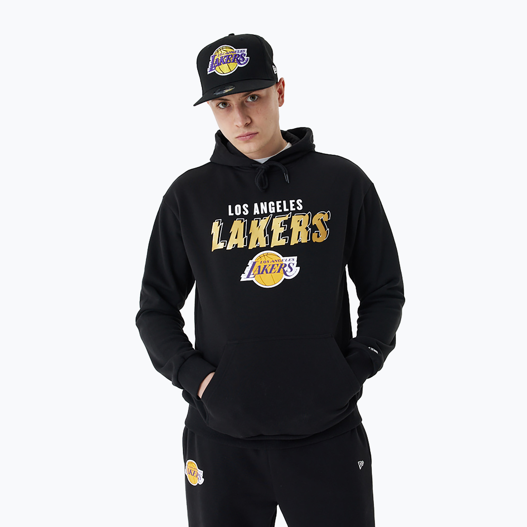 Felpa con cappuccio New Era Team Script OS Los Angeles Lakers nera da uomo (S) (Team Script OS Hoody Los Angeles Lakers 60424390)