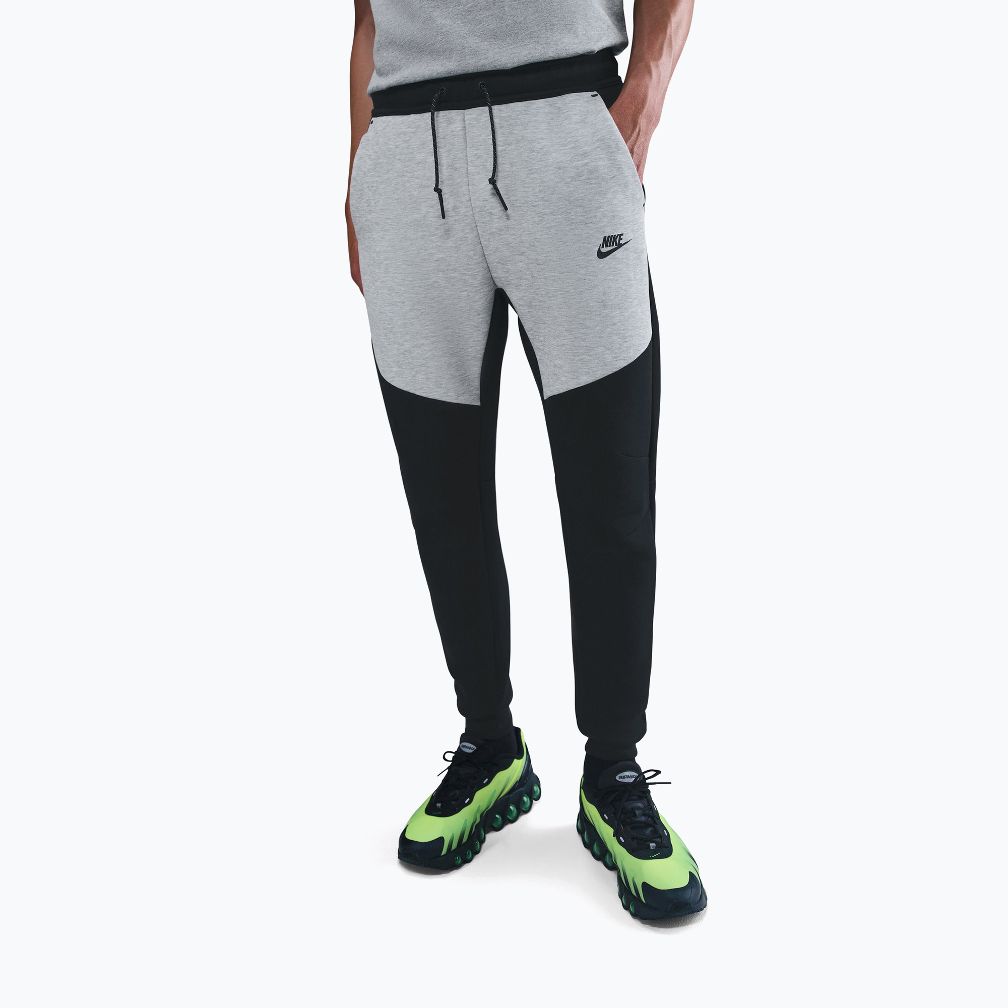 Мъжки панталони за бягане Nike Tech Joggers black/dark grey heather/black