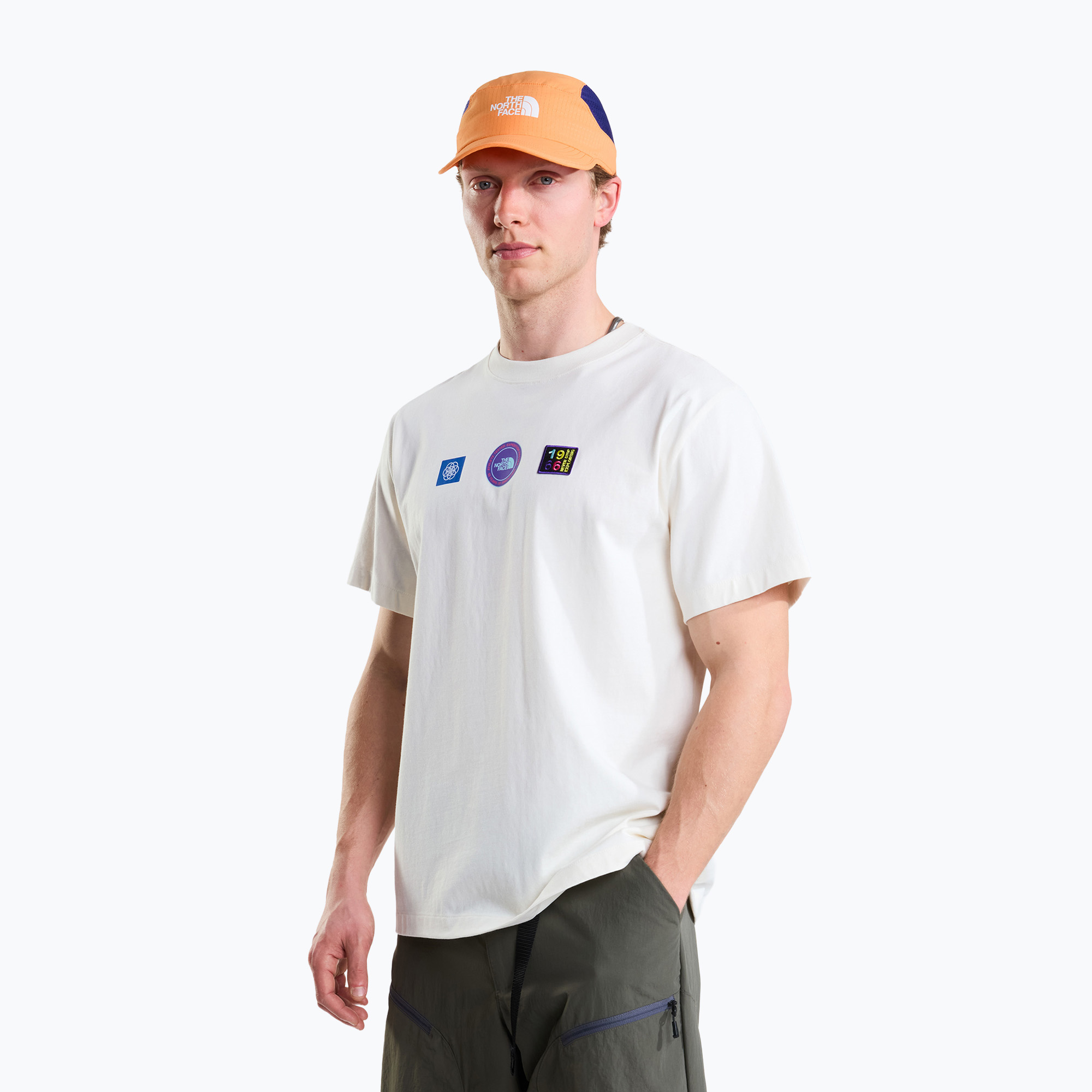 Мъжка тениска The North Face Explorer Badges RLX SS Tee Graphic white dune