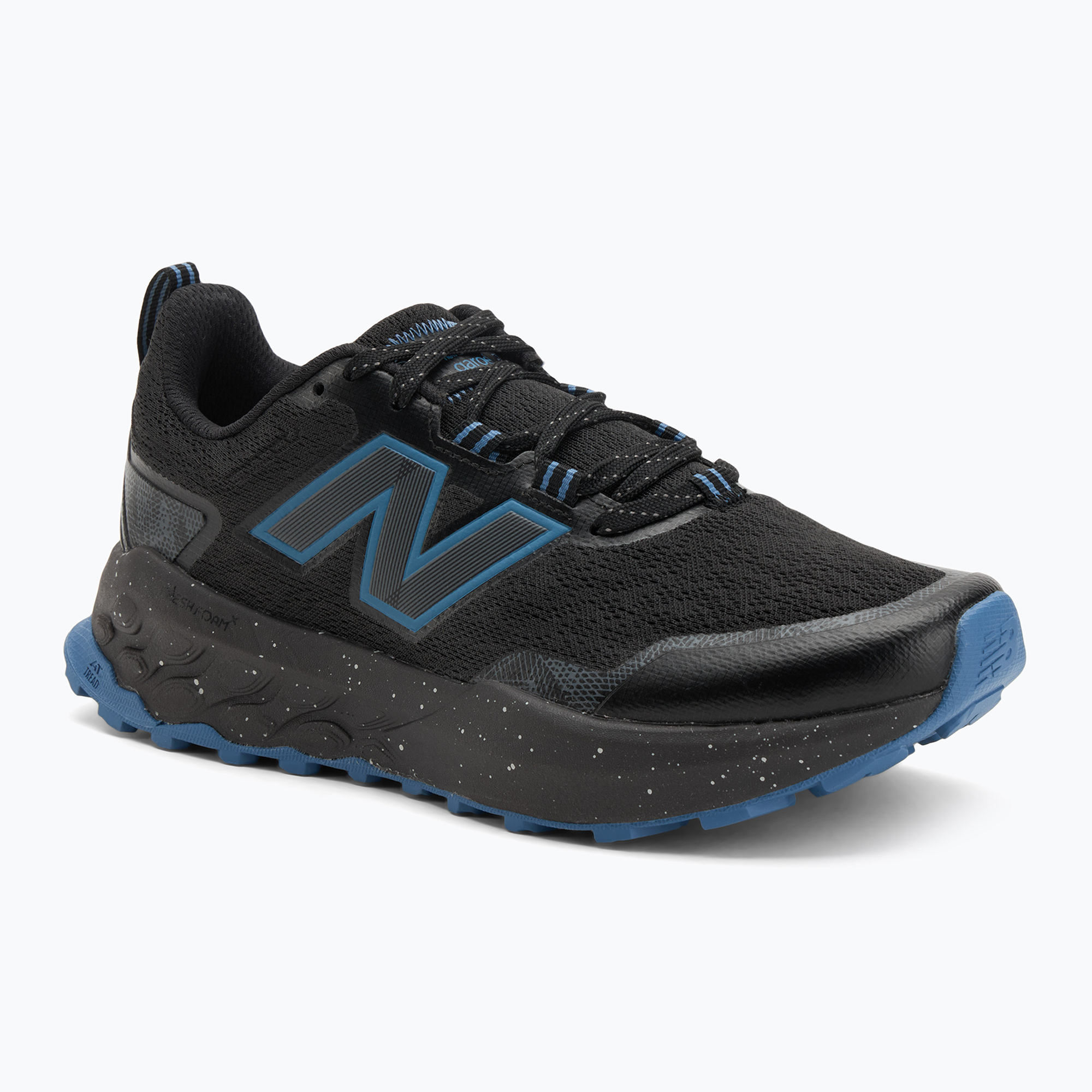 Buty do biegania męskie New Balance Fresh Foam Garoe V2 black 