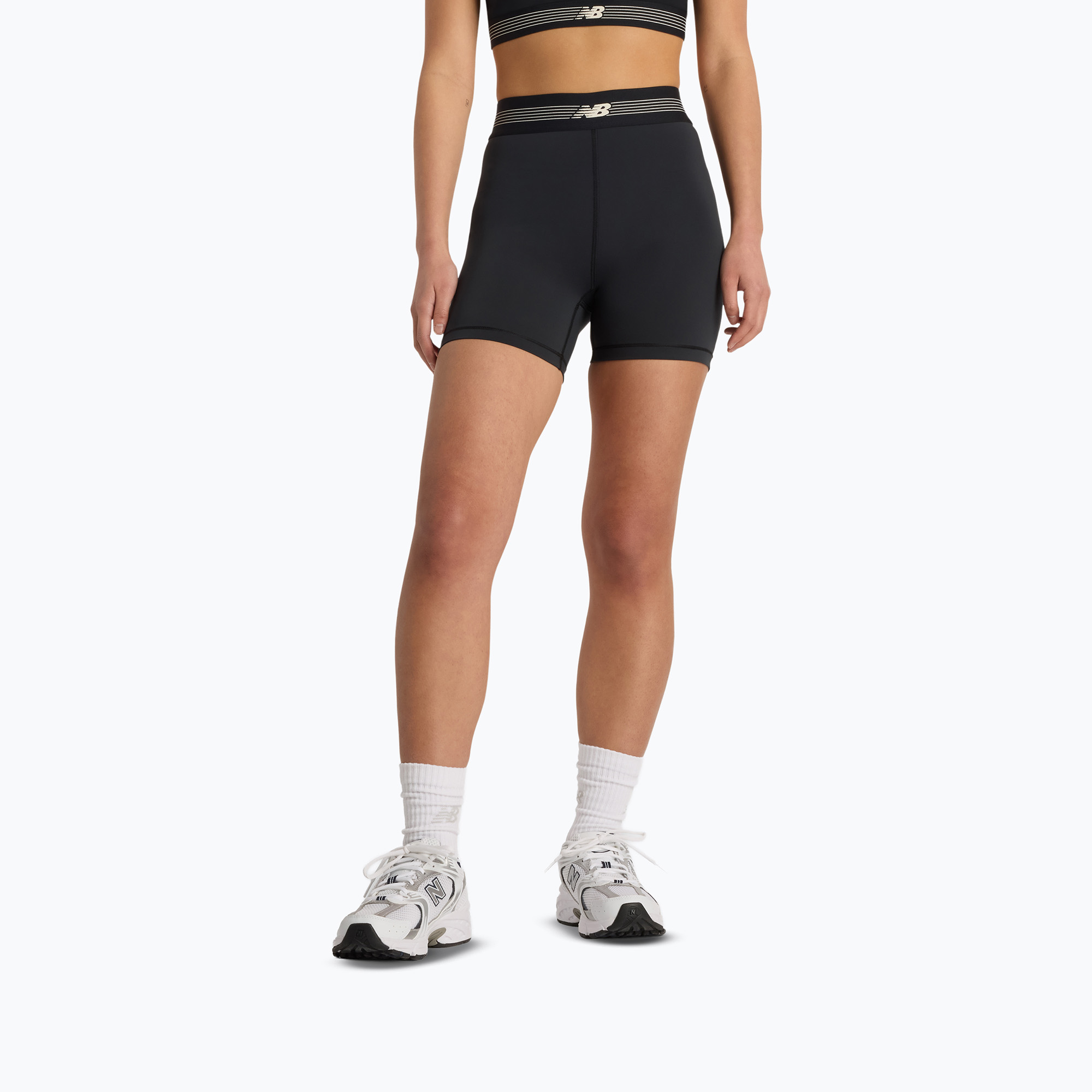 Дамски шорти New Balance AC Fitted 5“ black/white