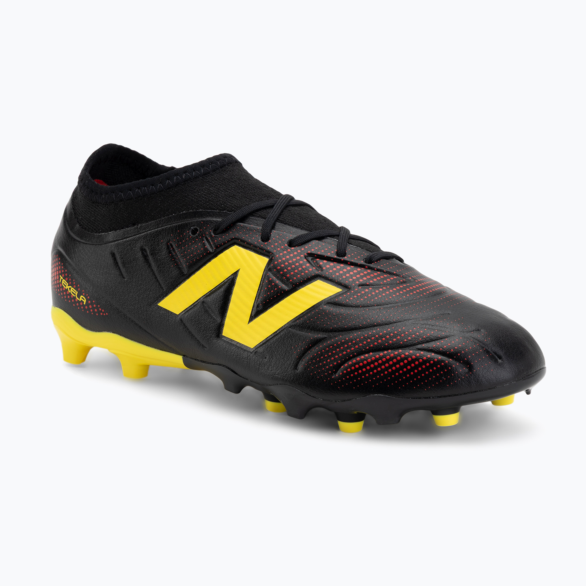 Детски футболни обувки New Balance Tekela Team V5 black 100/punch yellow/fire cracker