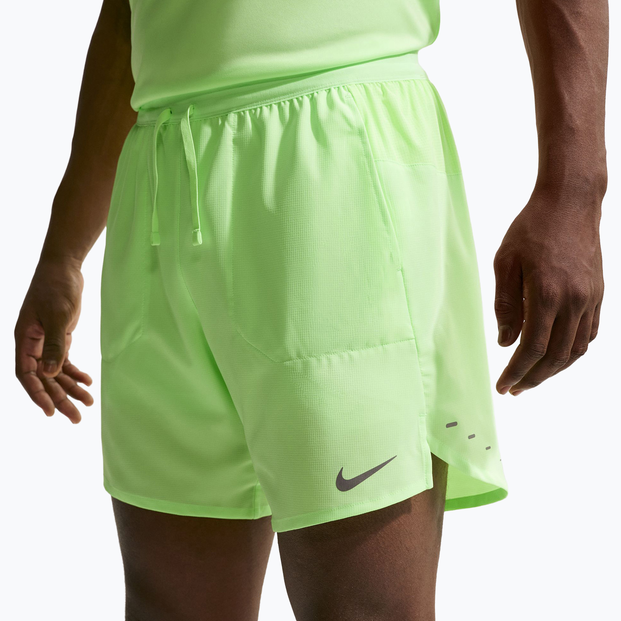 Мъжки шорти за бягане Nike Stride Dri-Fit 2in1 7“ lime blast