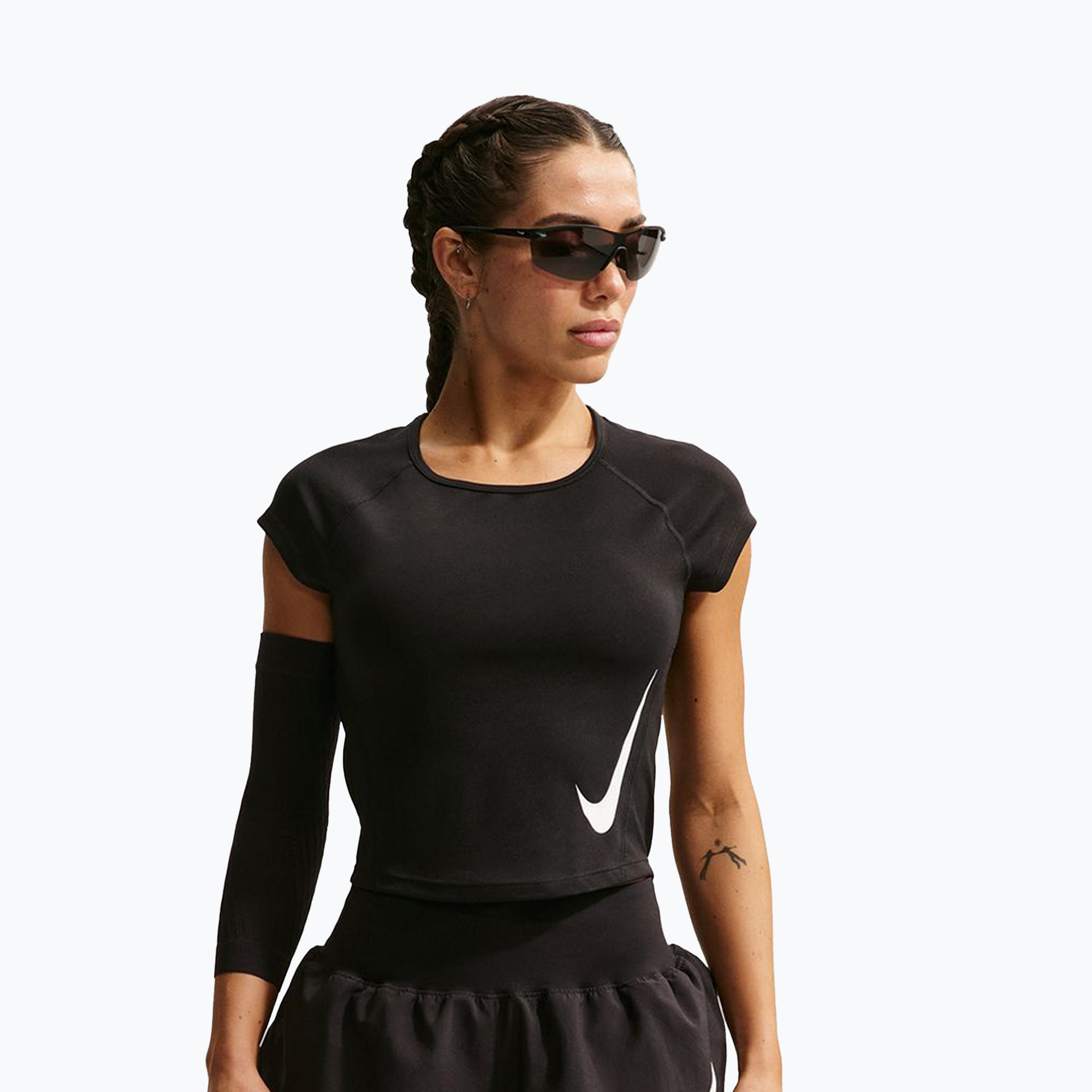 Koszulka do biegania damska Nike Swoosh Run Dri-Fit black/white/white 