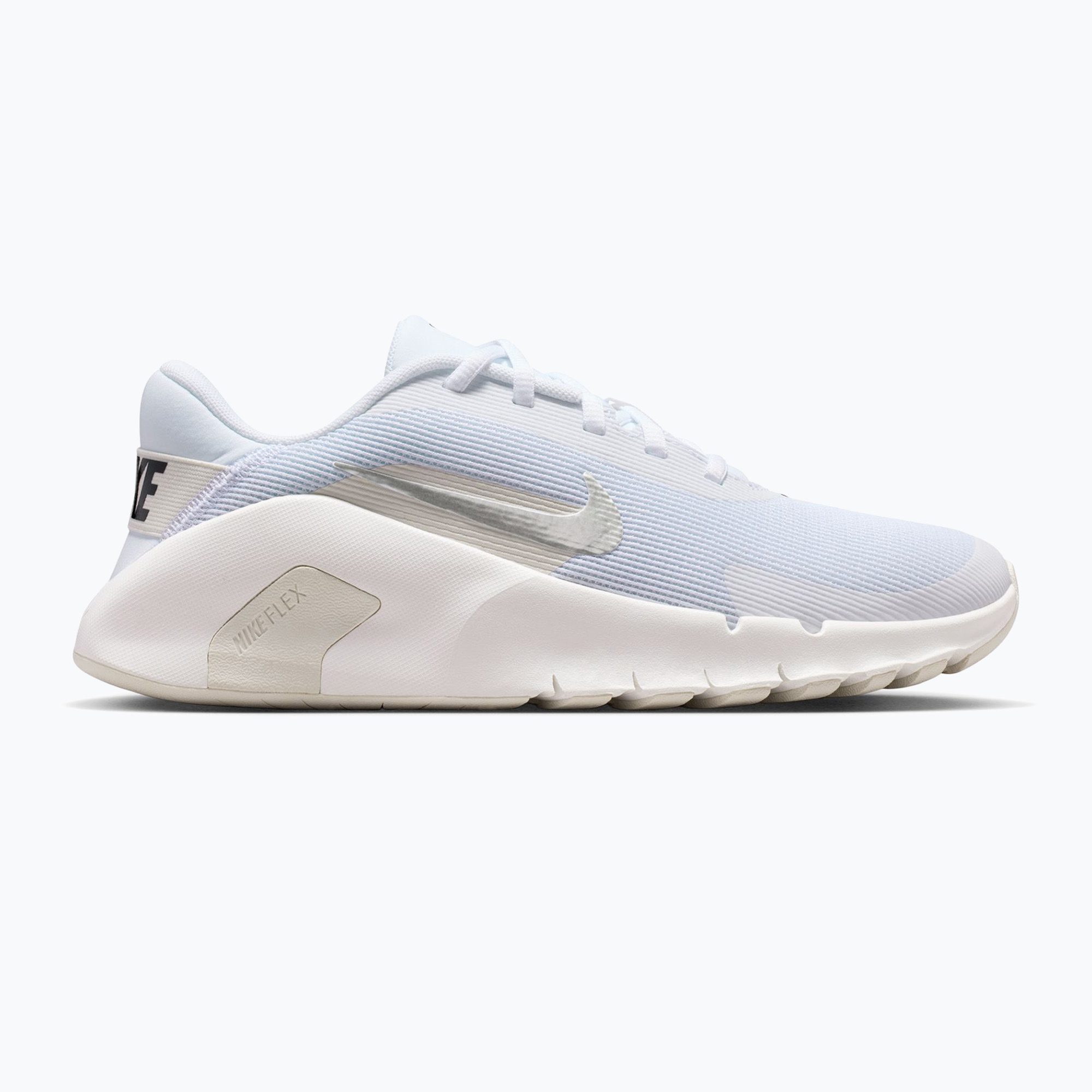 Дамски обувки за тренировка Nike Flex Train white/sail/phantom/ metallic silver