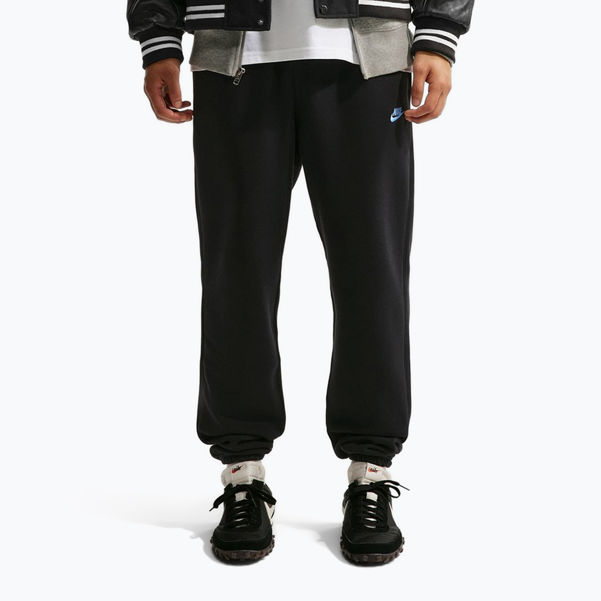 Мъжки панталони за бягане Nike Club Cuffed Brushed black/black/football blue