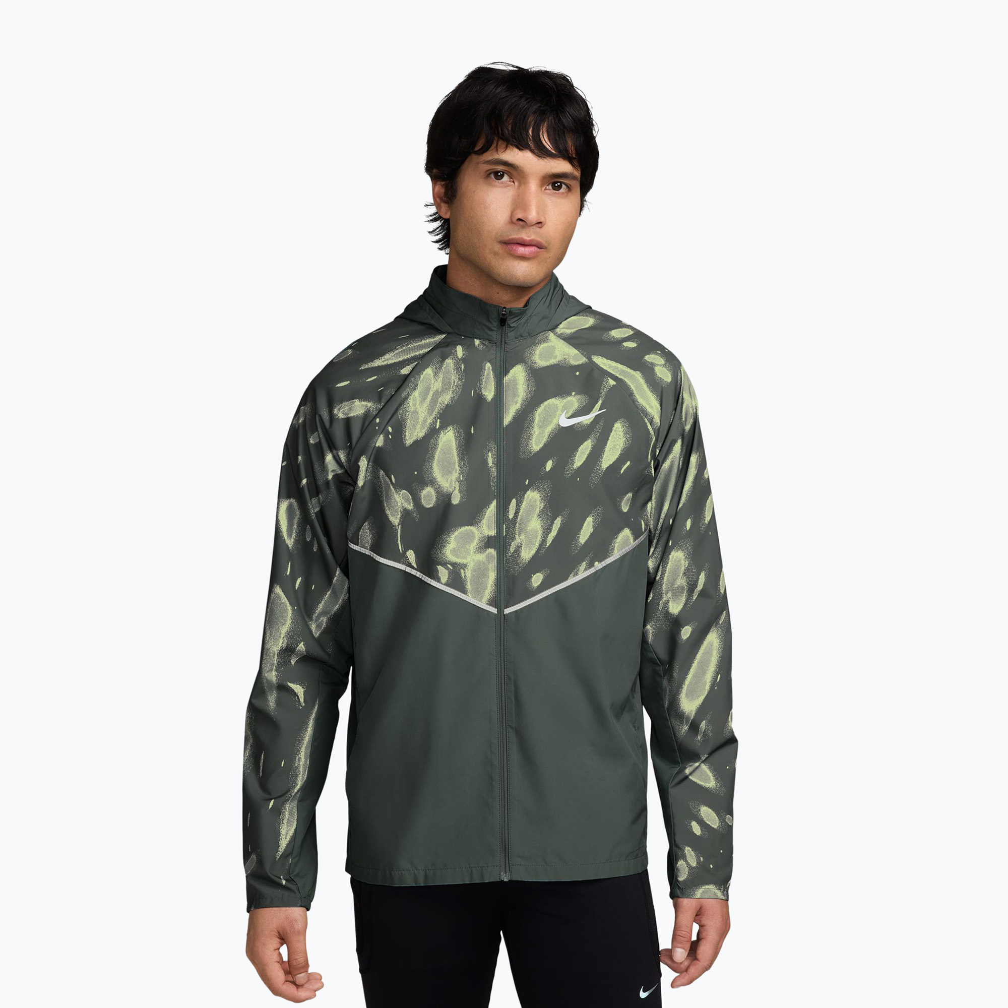 Мъжко яке за бягане Nike Miler Repel UV Printed camo green/black