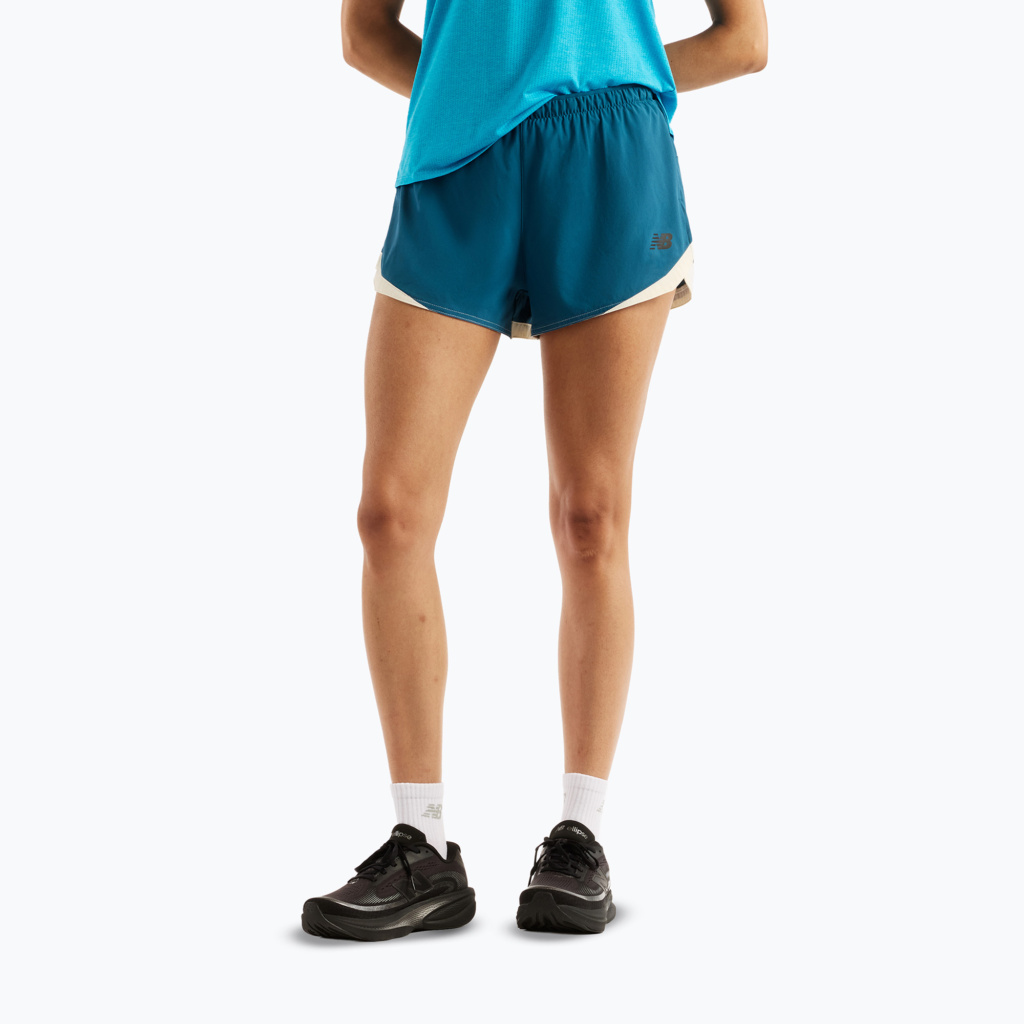 Дамски шорти за бягане New Balance Run Essentials 3