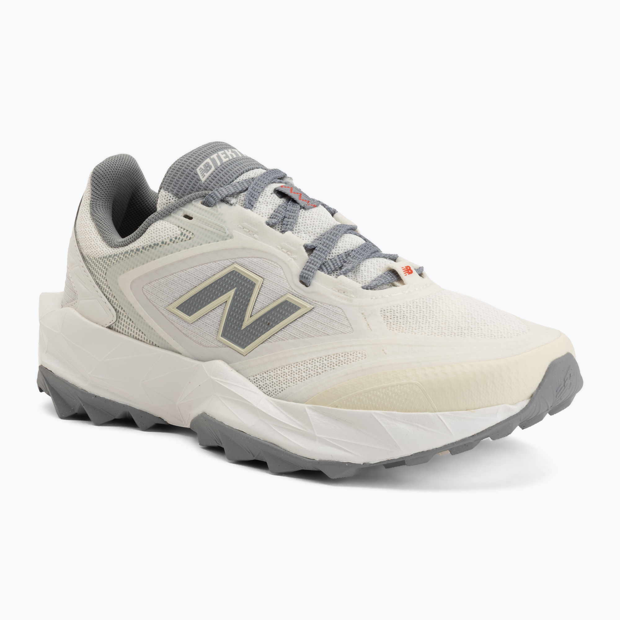 Дамски обувки за бягане New Balance Tektrel Utility V1 sea salt/reflection/neo flame