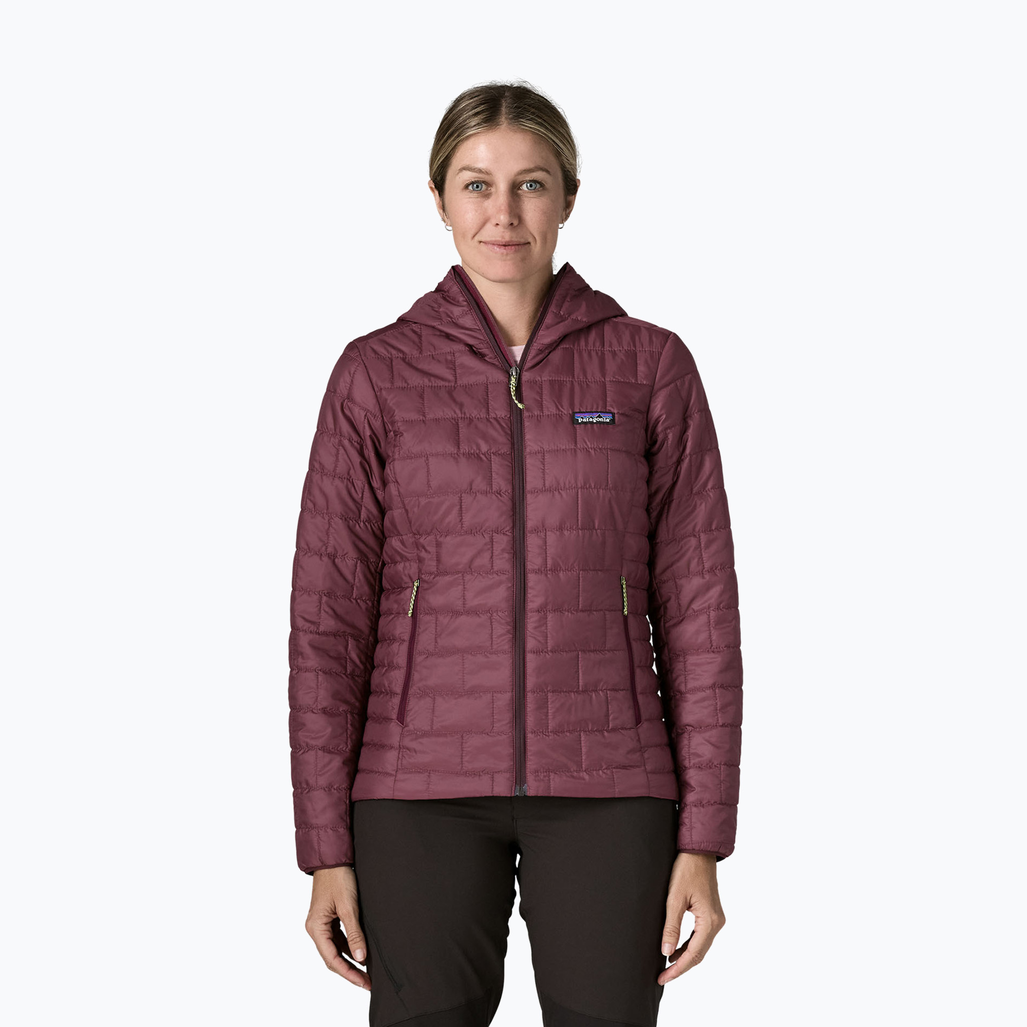 Дамско ватирано яке Patagonia Nano Puff Hoody berry fig