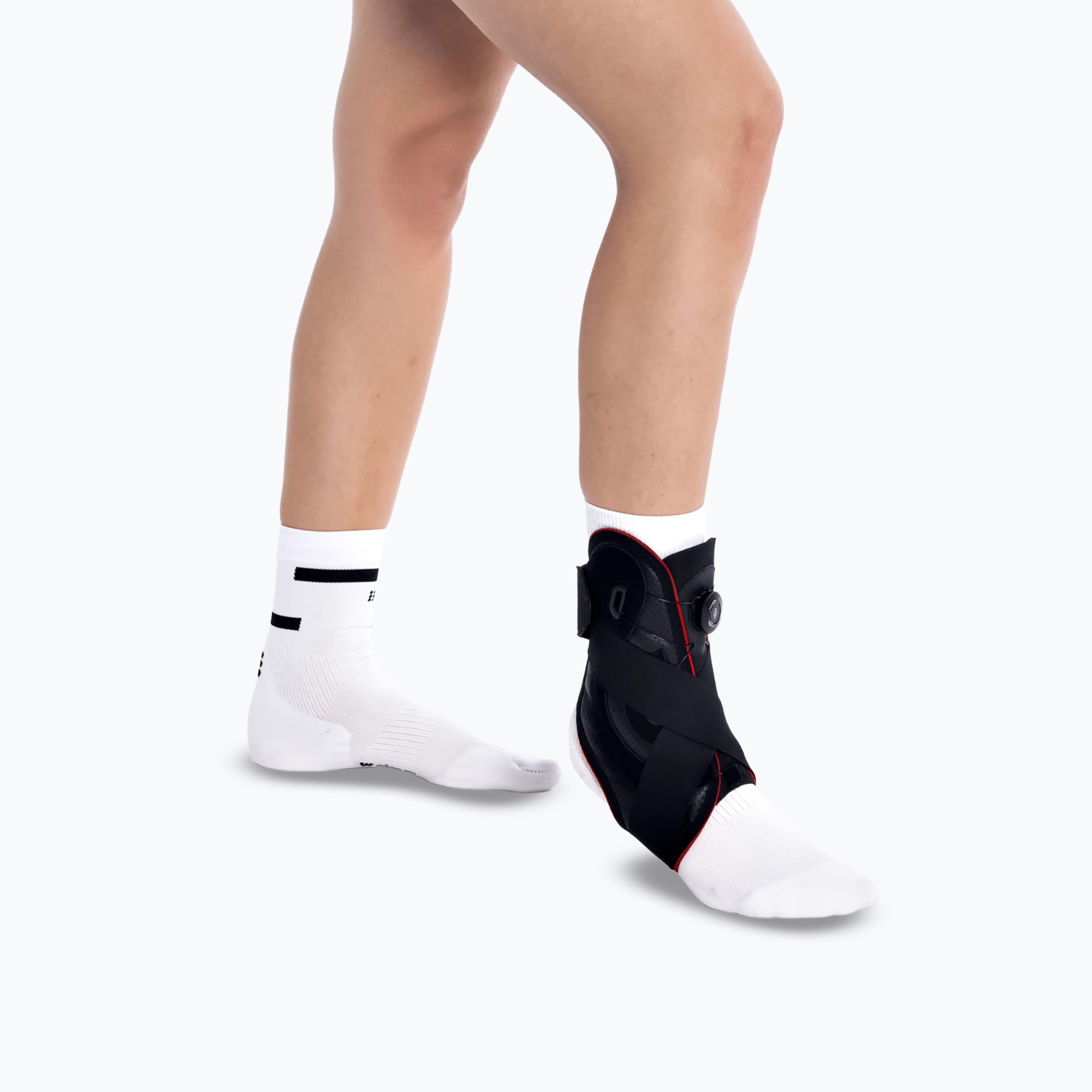 Stabilizator stawu skokowego lewego MSupport Red czarny 