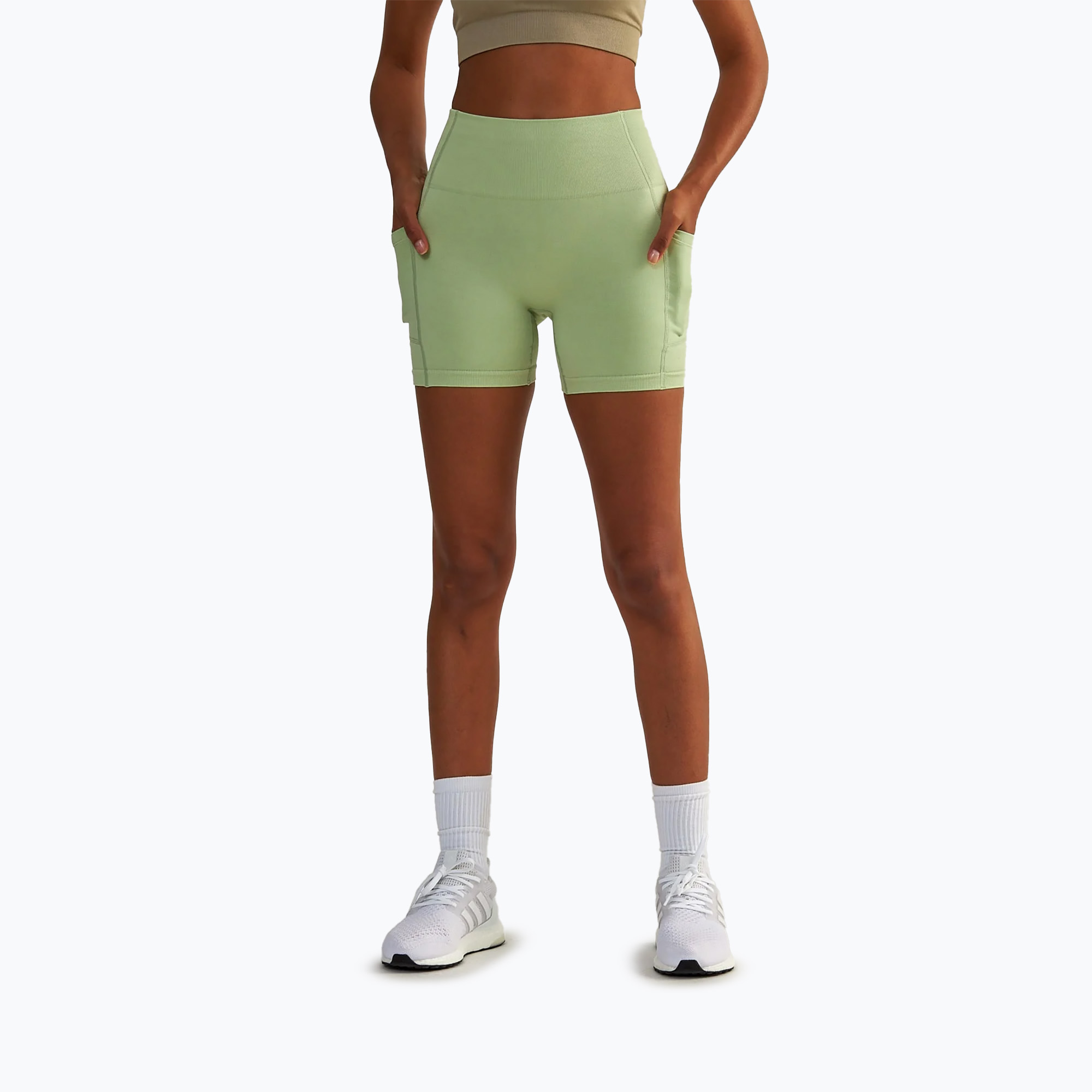 Spodenki treningowe damskie BeShaped Lift Me Up light green 