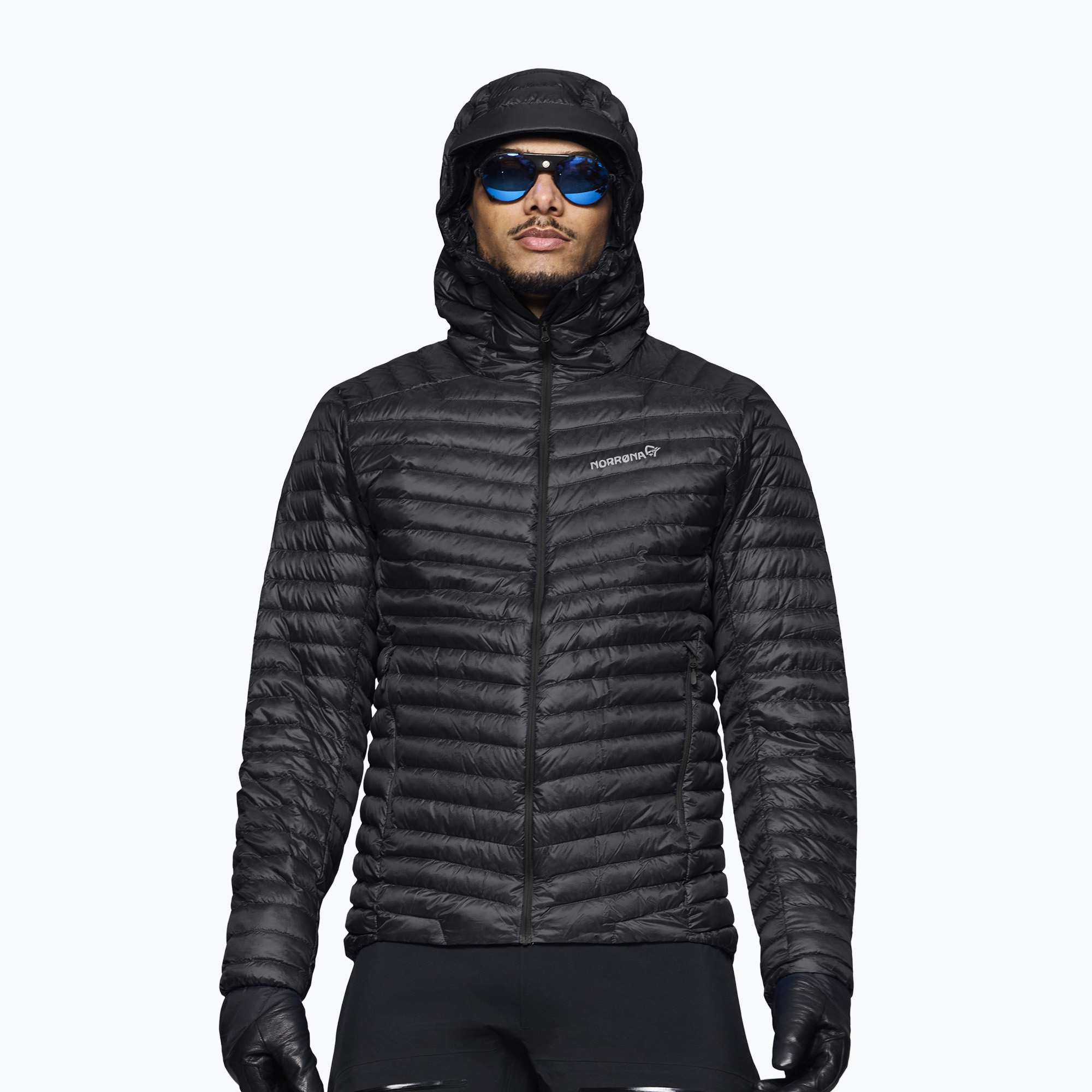 Pánska páperová bunda Norrona Trollveggen Down800 Super Light Hood Caviar Black