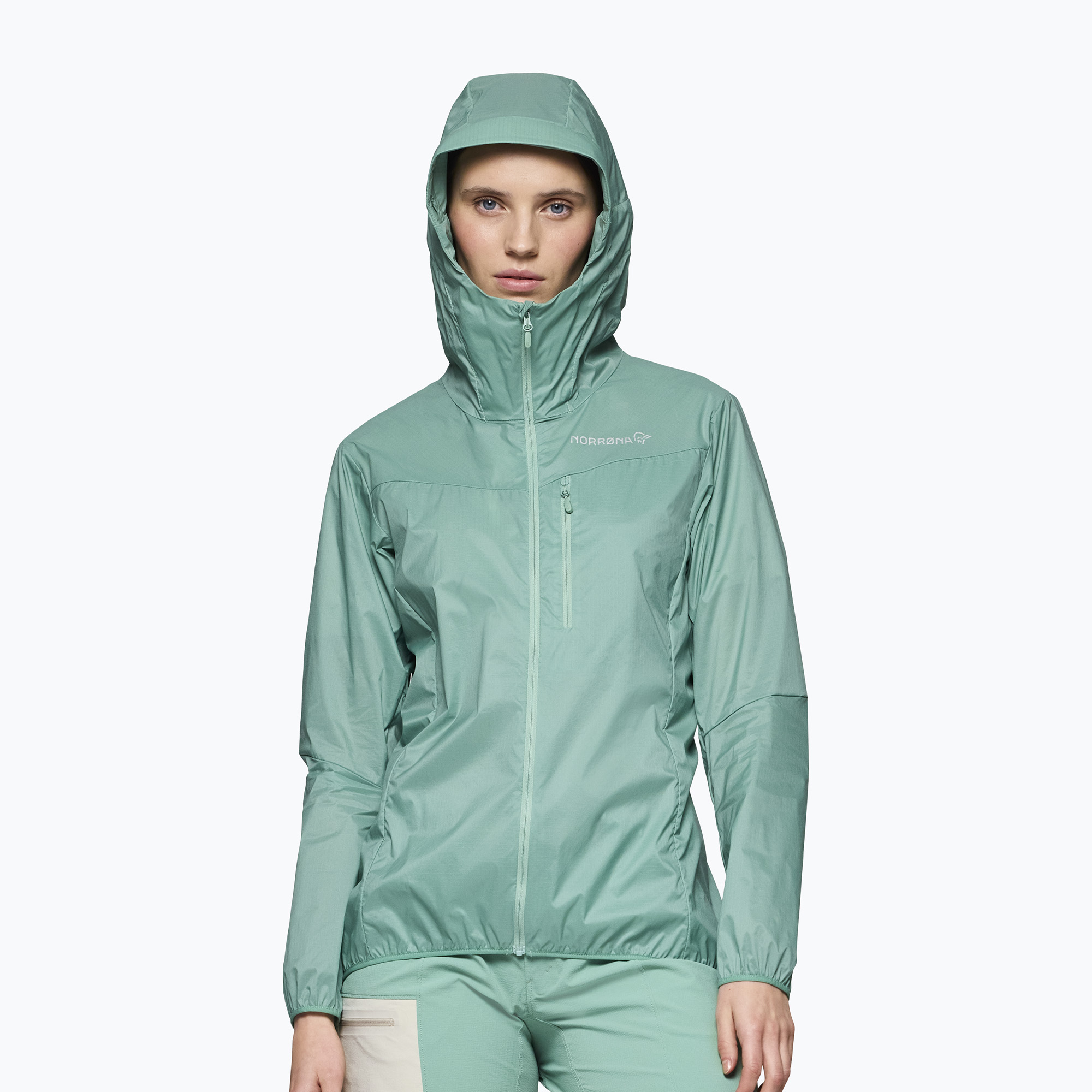 Дамско ветроустойчиво яке NORRONA Faketind Aero60 Zip Hood aqua haze