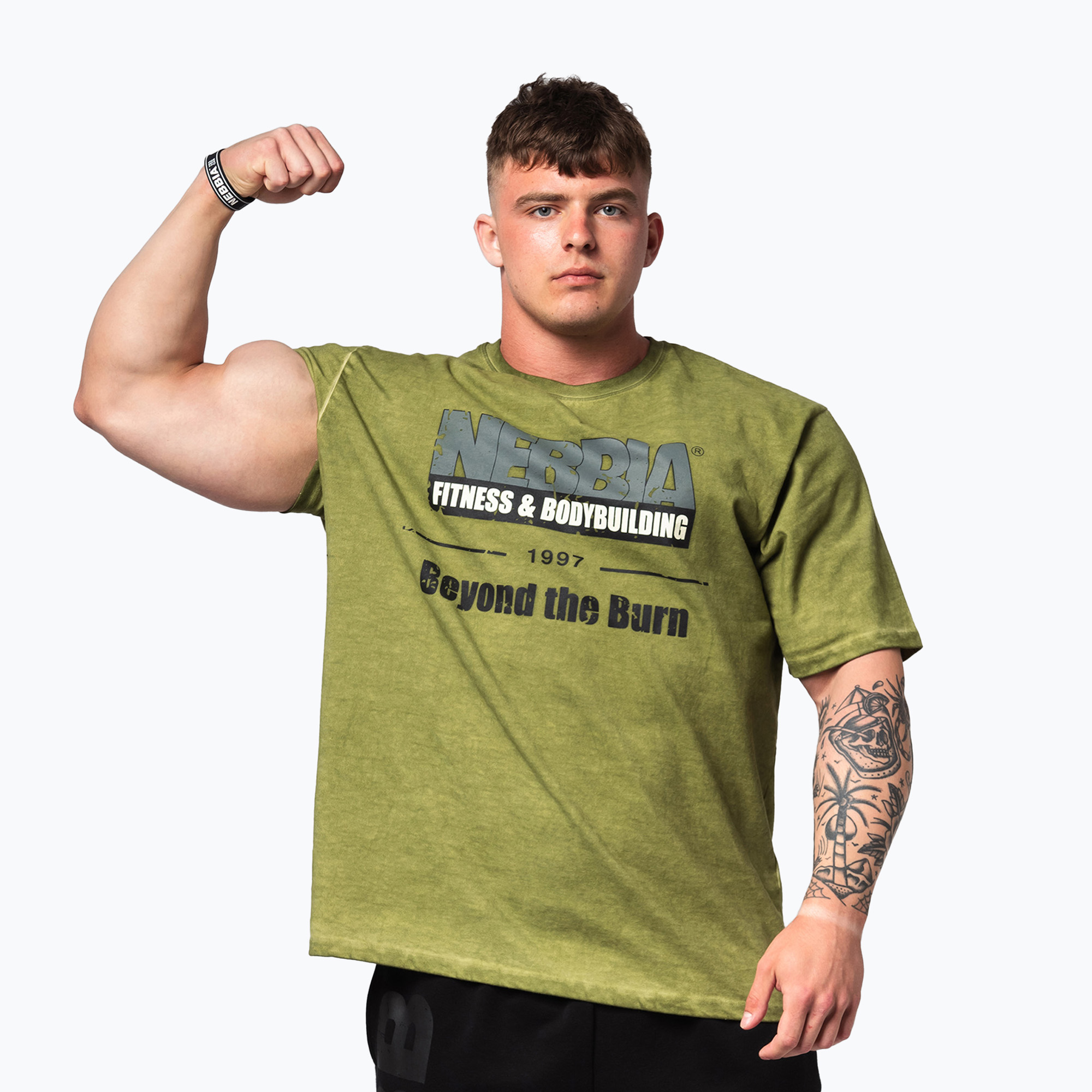 Tricou de antrenament NEBBIA Washed-Off Heritage green (Washed-Off Heritage 355)