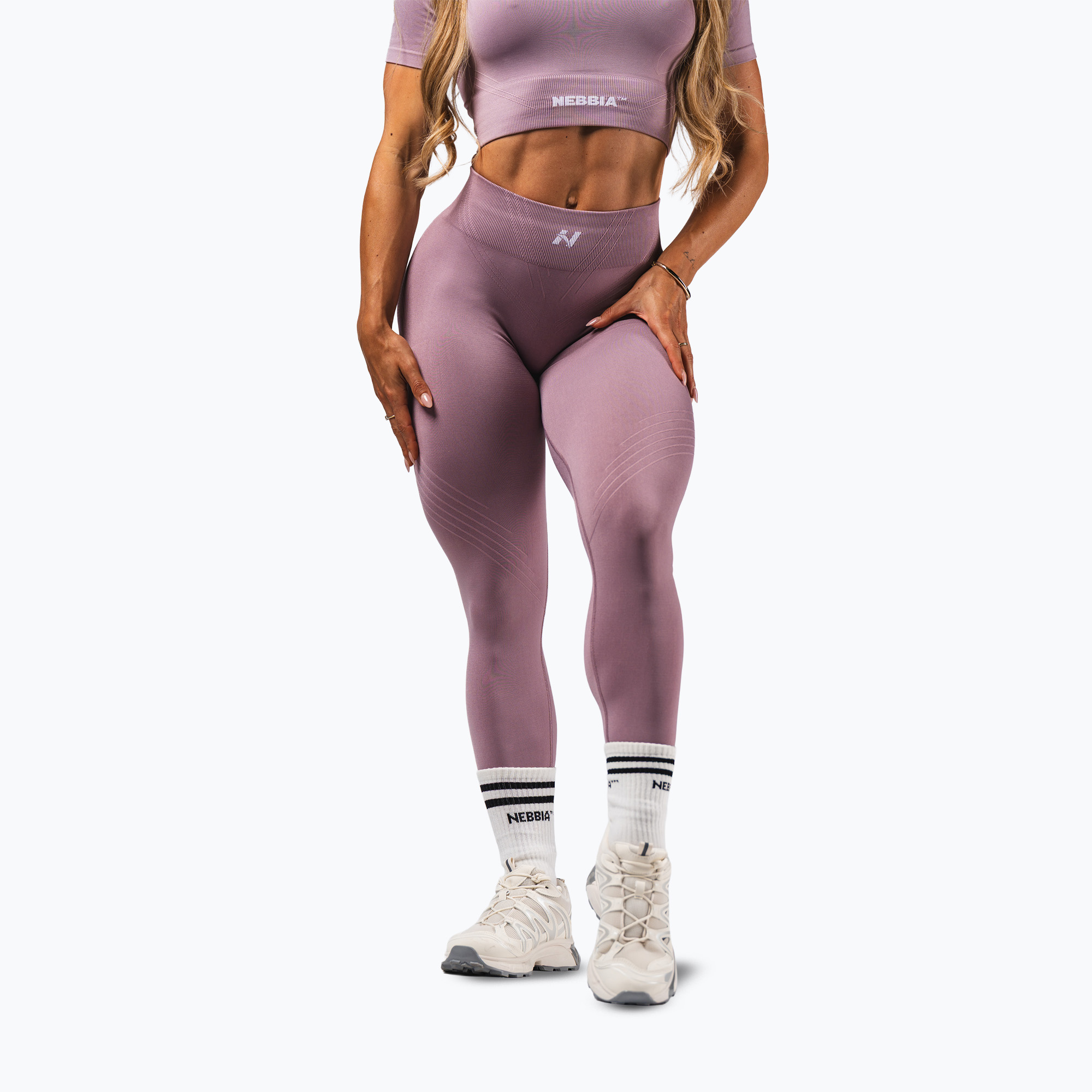 Legginsy treningowe damskie NEBBIA Flow Seamless Maximum Push-Up pink 